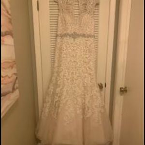 Ivory size 18 laced wedding dress
